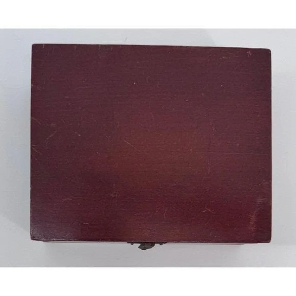 N/A box vintage